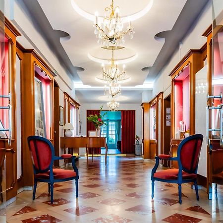 Hotel Joly Armentières 外观 照片