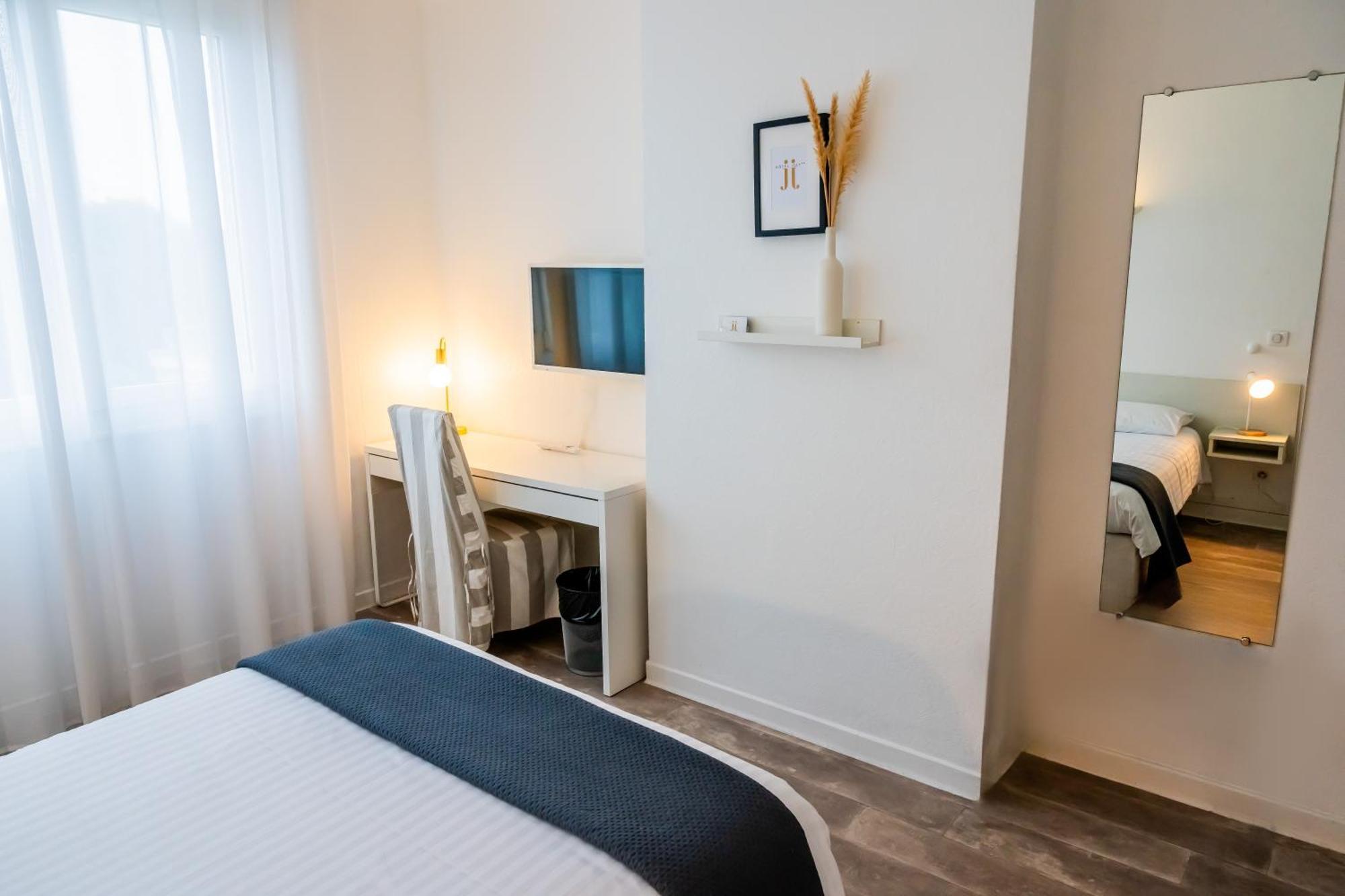 Hotel Joly Armentières 外观 照片